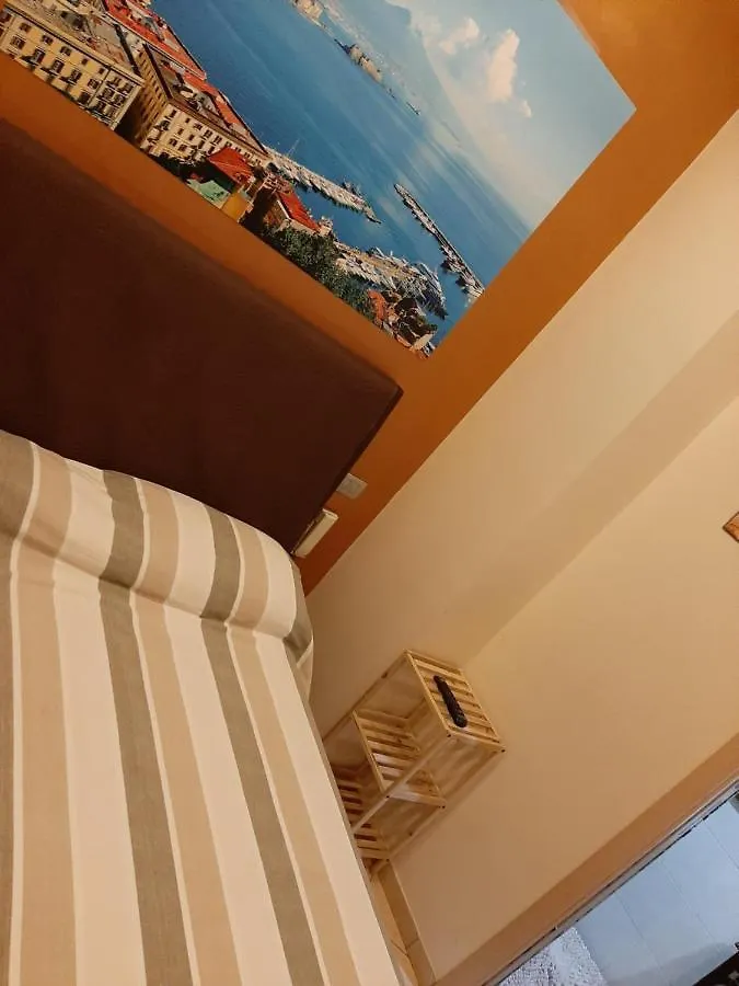 Bed & Breakfast Bed and Breakfast Beautiful Beb Neapol